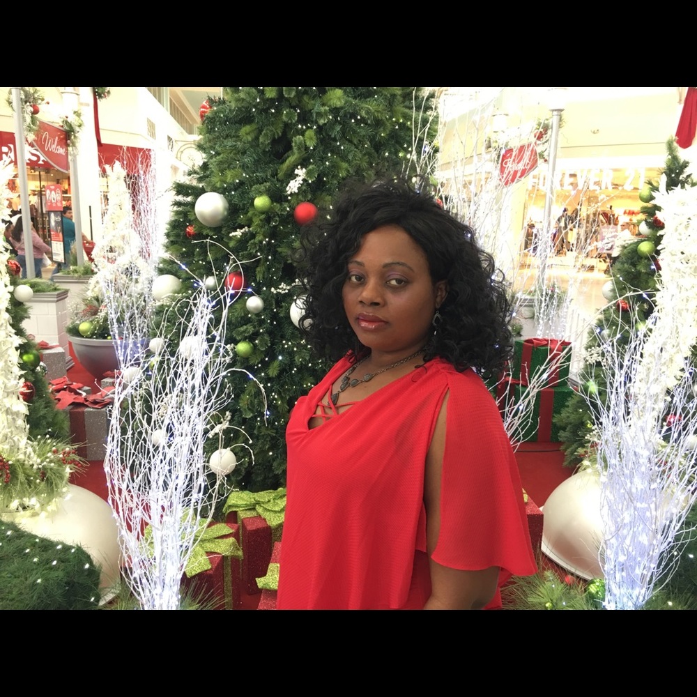 Meet your Posher, Ydalia